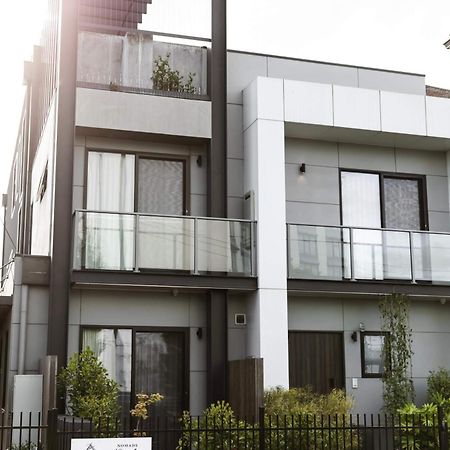 Timber Door Luxury Accommodation ジーロング エクステリア 写真
