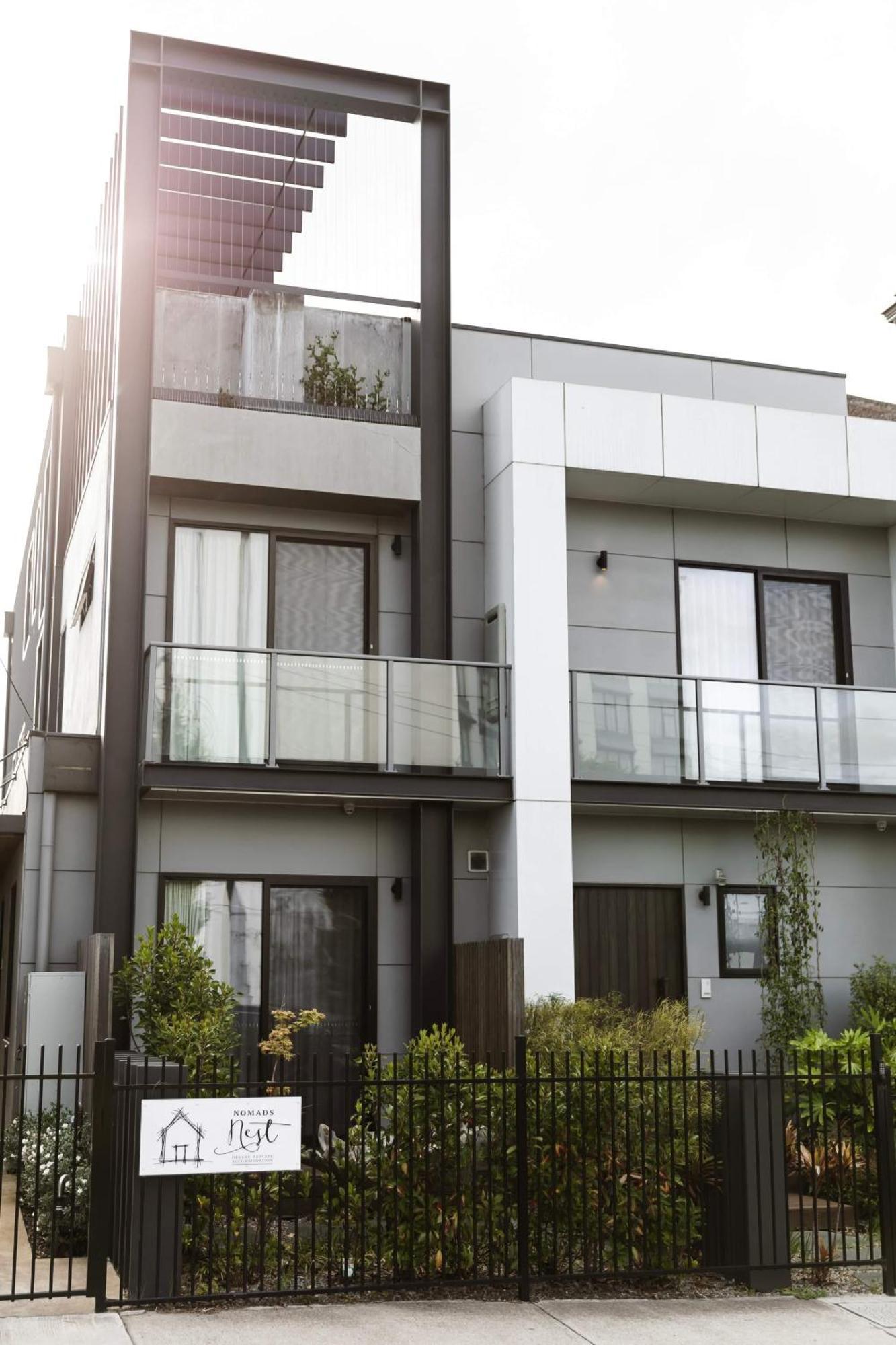 Timber Door Luxury Accommodation ジーロング エクステリア 写真